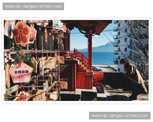 海风的低语与都市的脉搏：长崎与东京，一场穿越时空的旅行对话